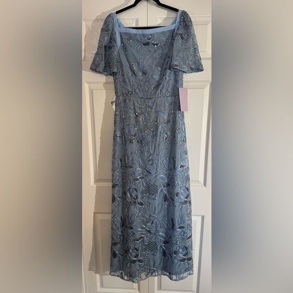 JS Collections Yvonne Flutter A-Line Gown NWT Size 8 - Picture 7 of 10